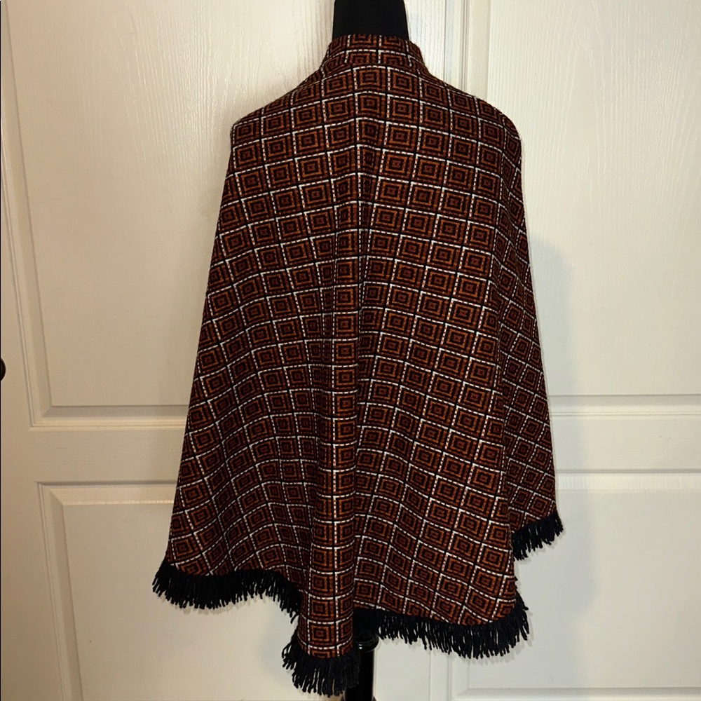 Vintage Red and Black Geometric Zip-Front Cape Jacket - Picture 2 of 6